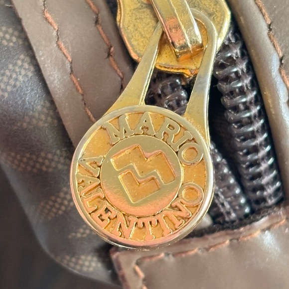 Mario Valentino Vintage Travel Bag. 100% Authentic. - Picture 6 of 15